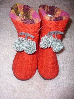 Brand New Cuddl Duds Warm Comfy Knit Bootie Style Slippers Size 9/10